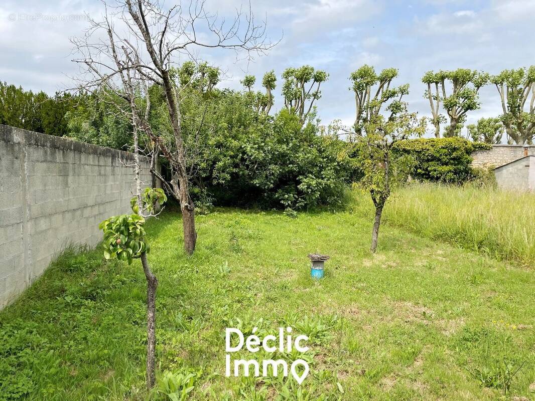 Terrain à ROCHEFORT