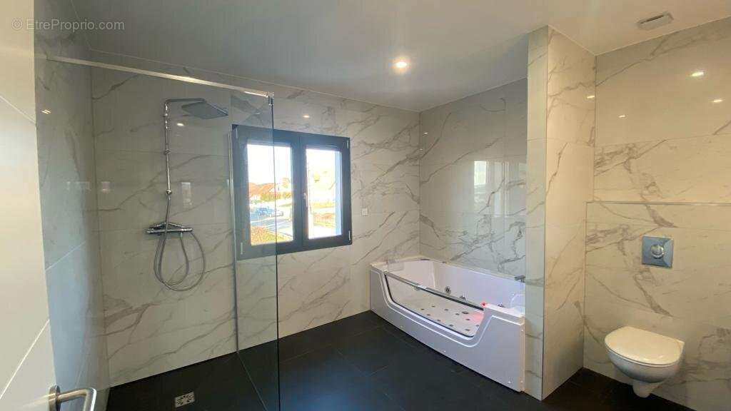 Maison à AUDINCOURT