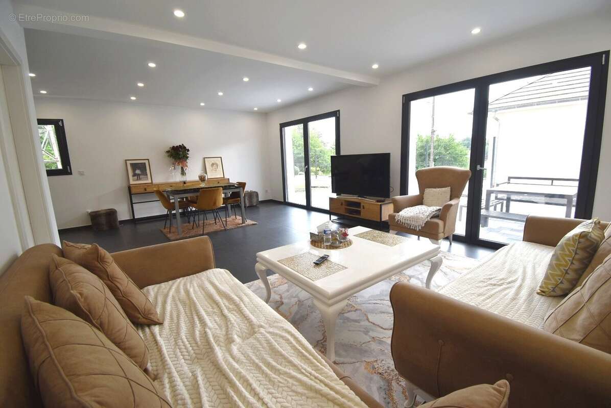 Maison à AUDINCOURT