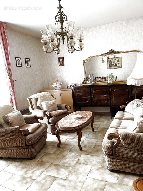 Maison à SAINT-PAUL-DE-VARCES