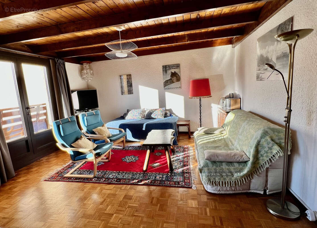Appartement à UVERNET-FOURS
