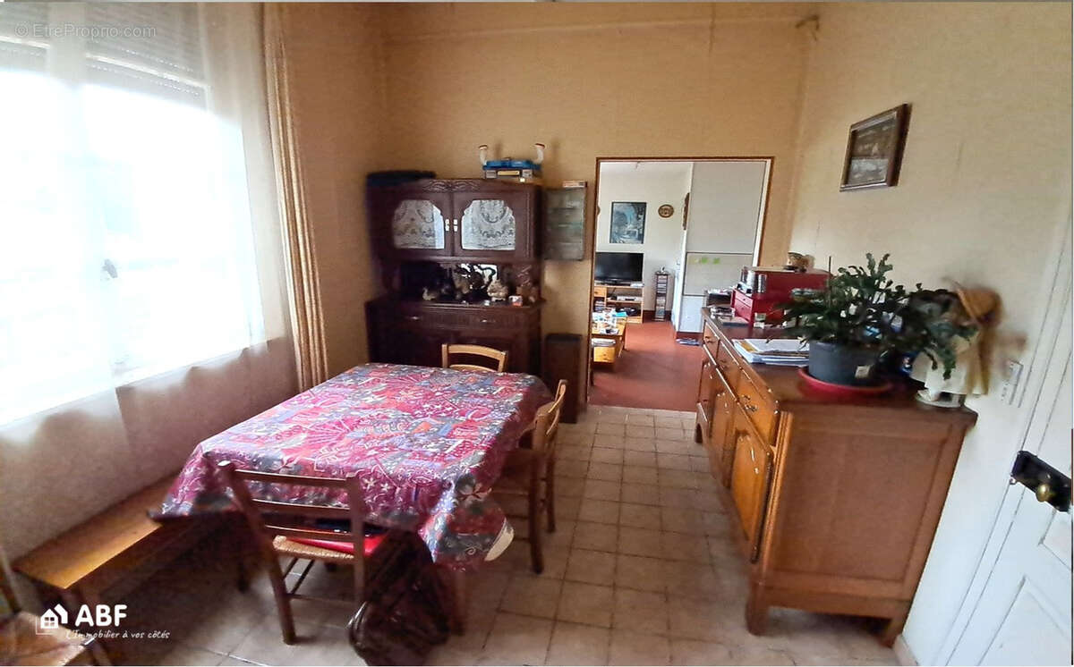 Maison à ARQUES-LA-BATAILLE