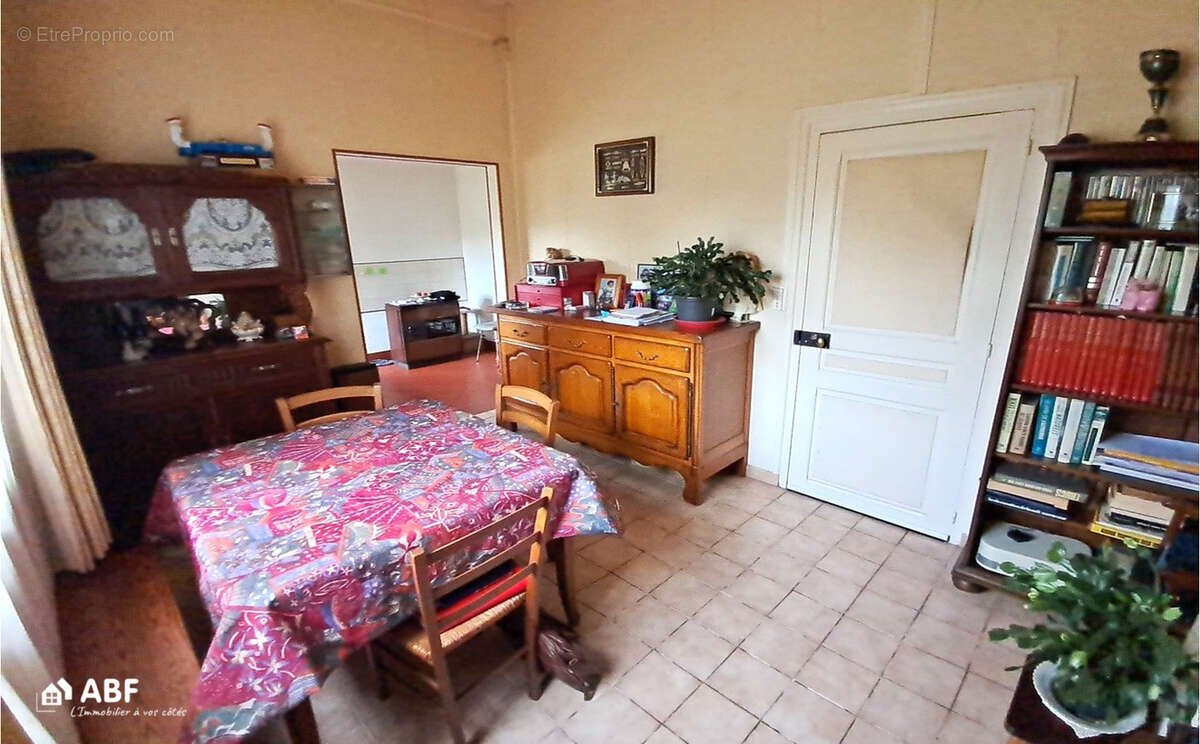 Maison à ARQUES-LA-BATAILLE