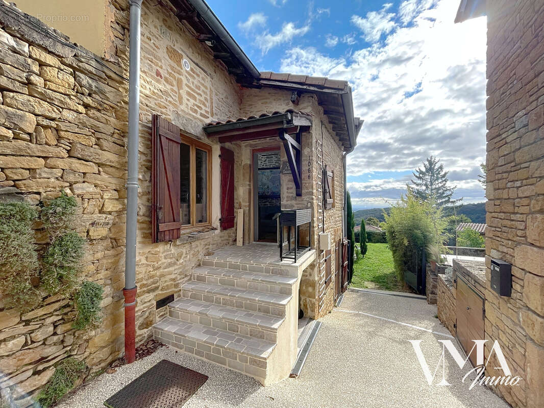 Maison à POLEYMIEUX-AU-MONT-D&#039;OR