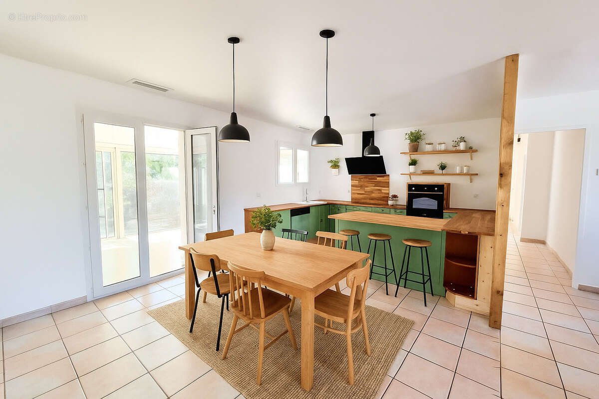 Maison à LUC-SUR-ORBIEU