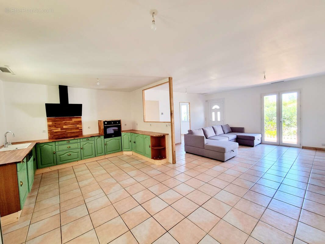 Maison à LUC-SUR-ORBIEU