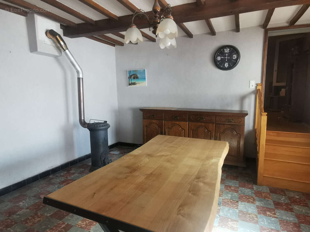 Maison à SAINT-JEAN-SAINT-MAURICE-SUR-LOIRE