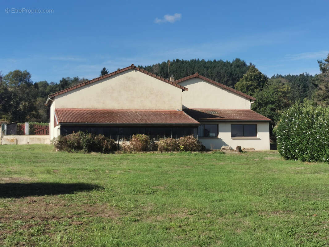 Maison à SAINT-JEAN-SAINT-MAURICE-SUR-LOIRE