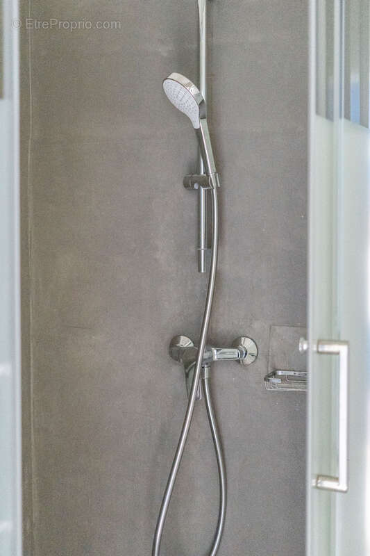 Appartement à MARSEILLE-6E