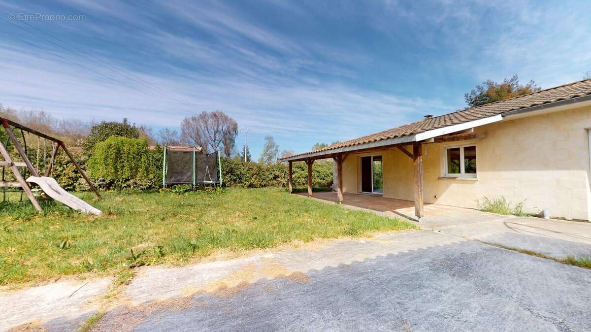 Maison à SAINT-CAPRAIS-DE-BORDEAUX