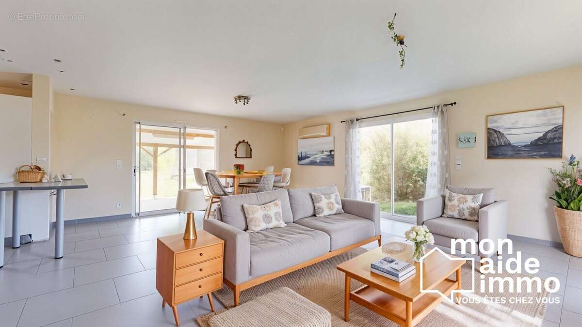 Maison à SAINT-CAPRAIS-DE-BORDEAUX