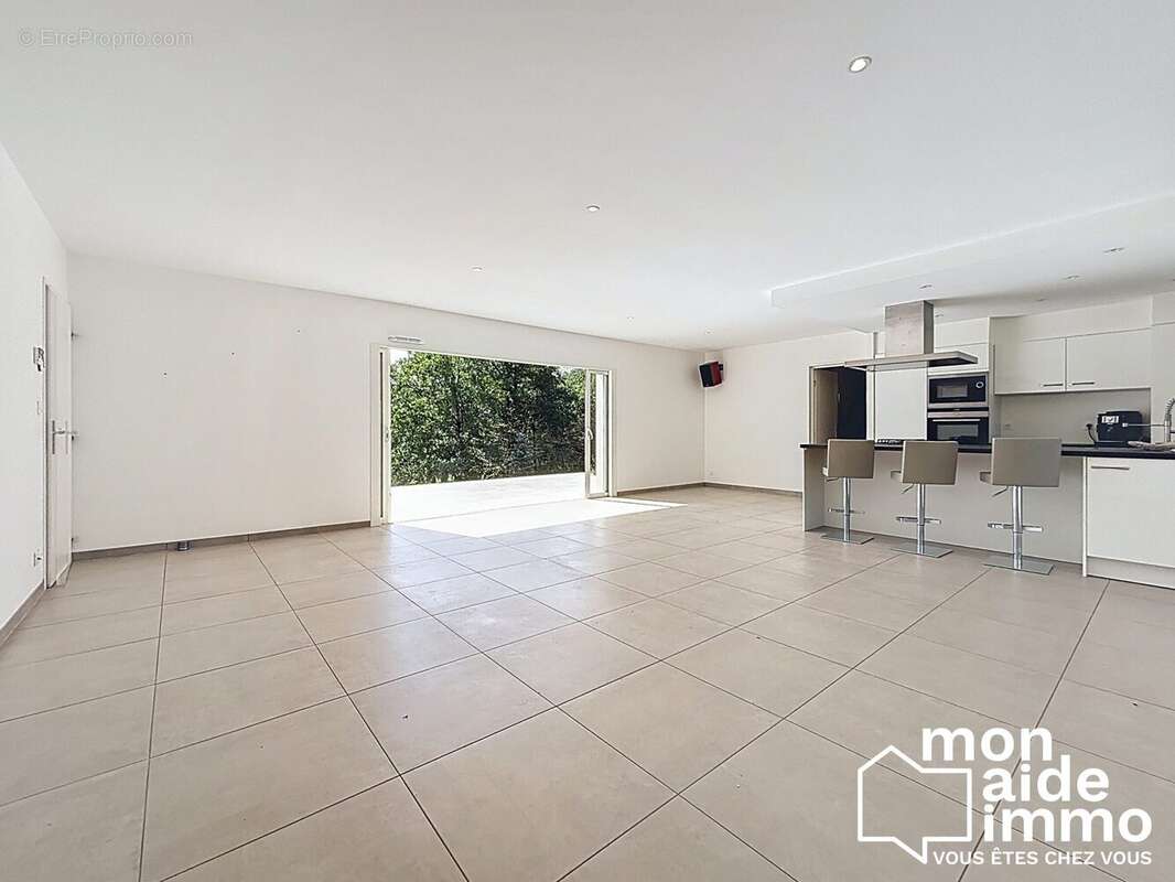 Maison à SAINT-JORY-LAS-BLOUX