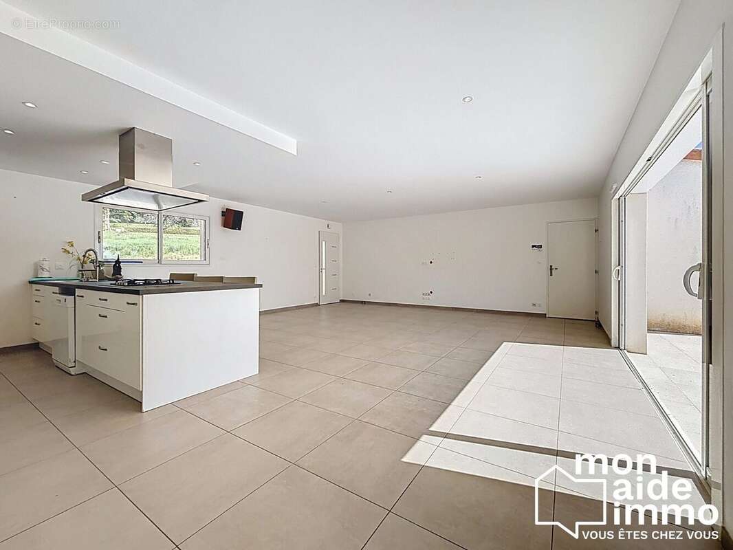 Maison à SAINT-JORY-LAS-BLOUX