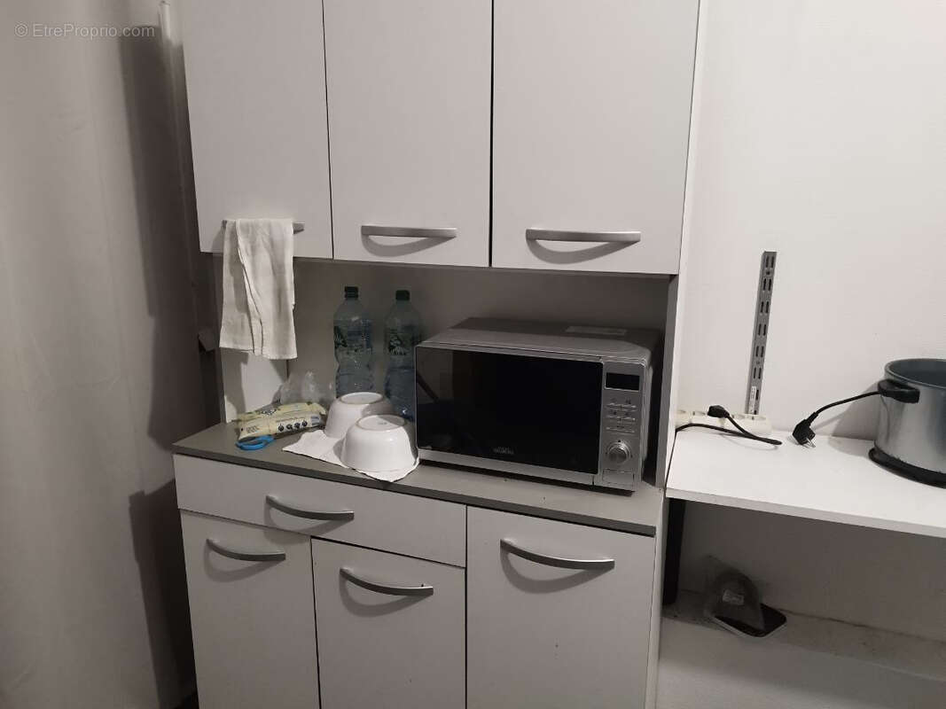 Commerce à PARIS-11E