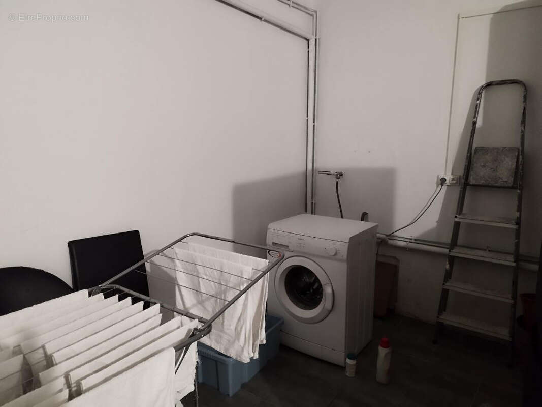 Commerce à PARIS-11E