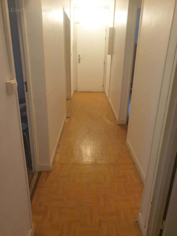 Commerce à PARIS-15E