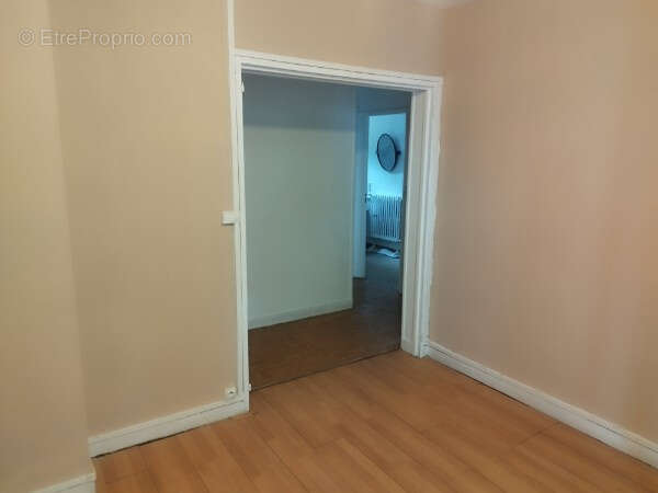 Commerce à PARIS-15E