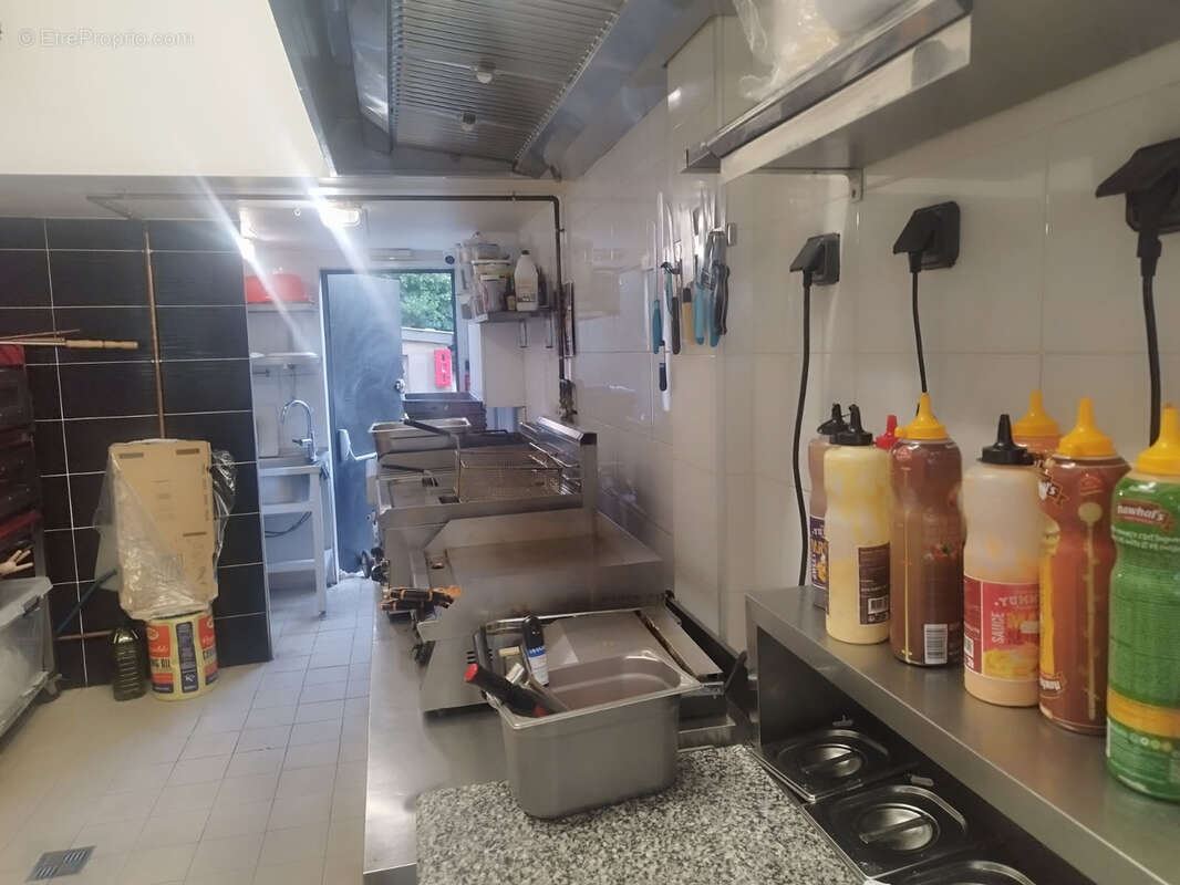 Commerce à LA COURNEUVE