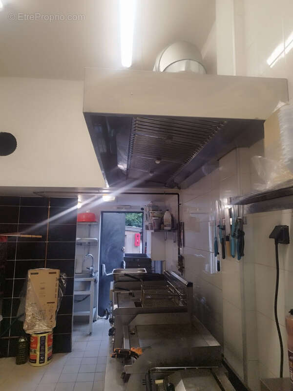 Commerce à LA COURNEUVE