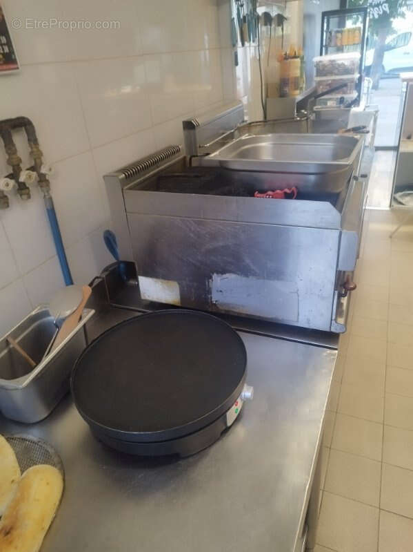 Commerce à LA COURNEUVE