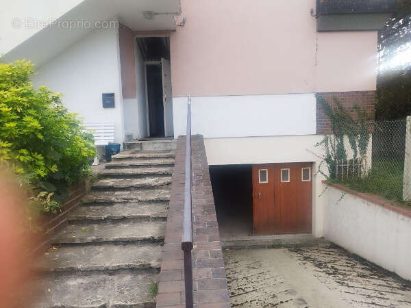 Commerce à SAINT-MARCEL