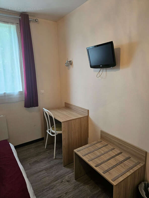 Commerce à SAINT-MARCEL