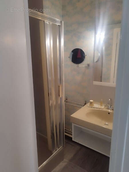 Commerce à SAINT-MARCEL