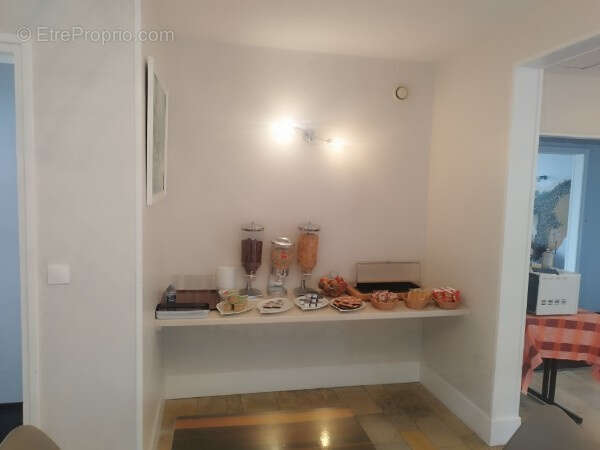 Commerce à SAINT-MARCEL