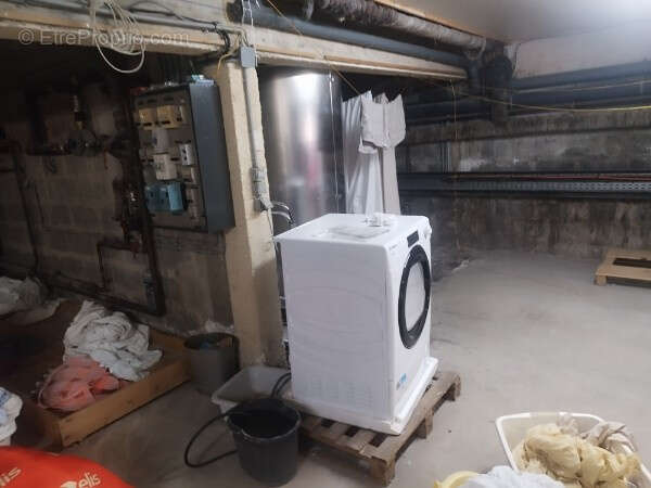 Commerce à SAINT-MARCEL