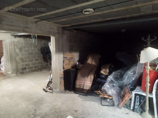 Commerce à SAINT-MARCEL