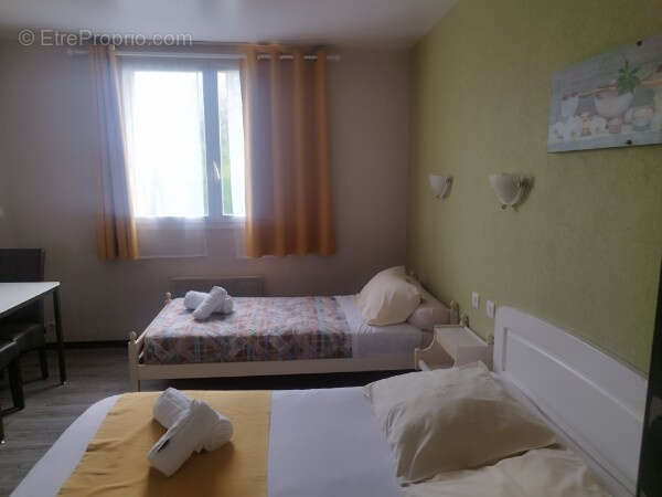 Commerce à SAINT-MARCEL