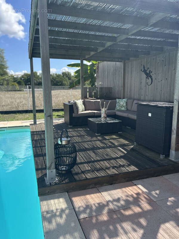 Maison à SAINT-QUENTIN-DE-BARON