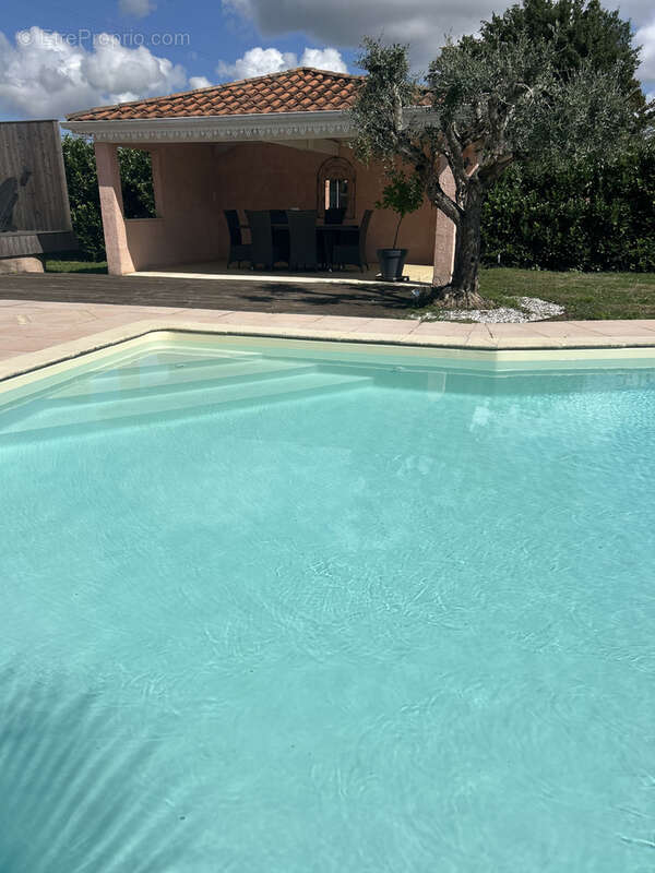 Maison à SAINT-QUENTIN-DE-BARON