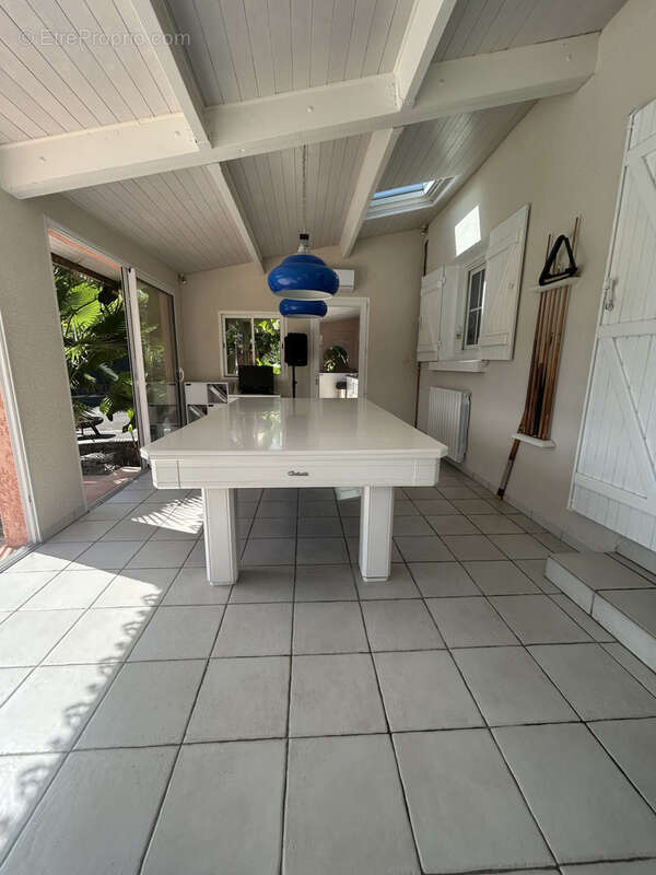 Maison à SAINT-QUENTIN-DE-BARON