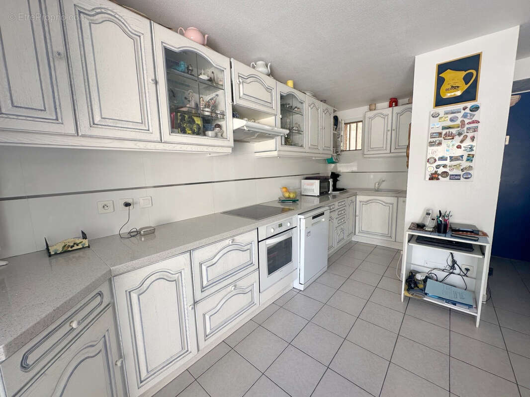 Appartement à MAUGUIO