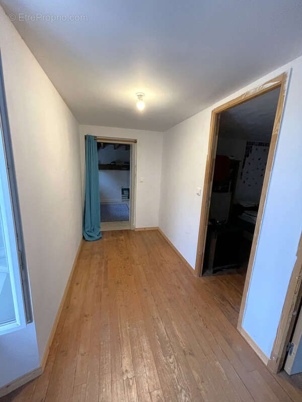 Maison à SAINT-JEAN-DE-DAYE