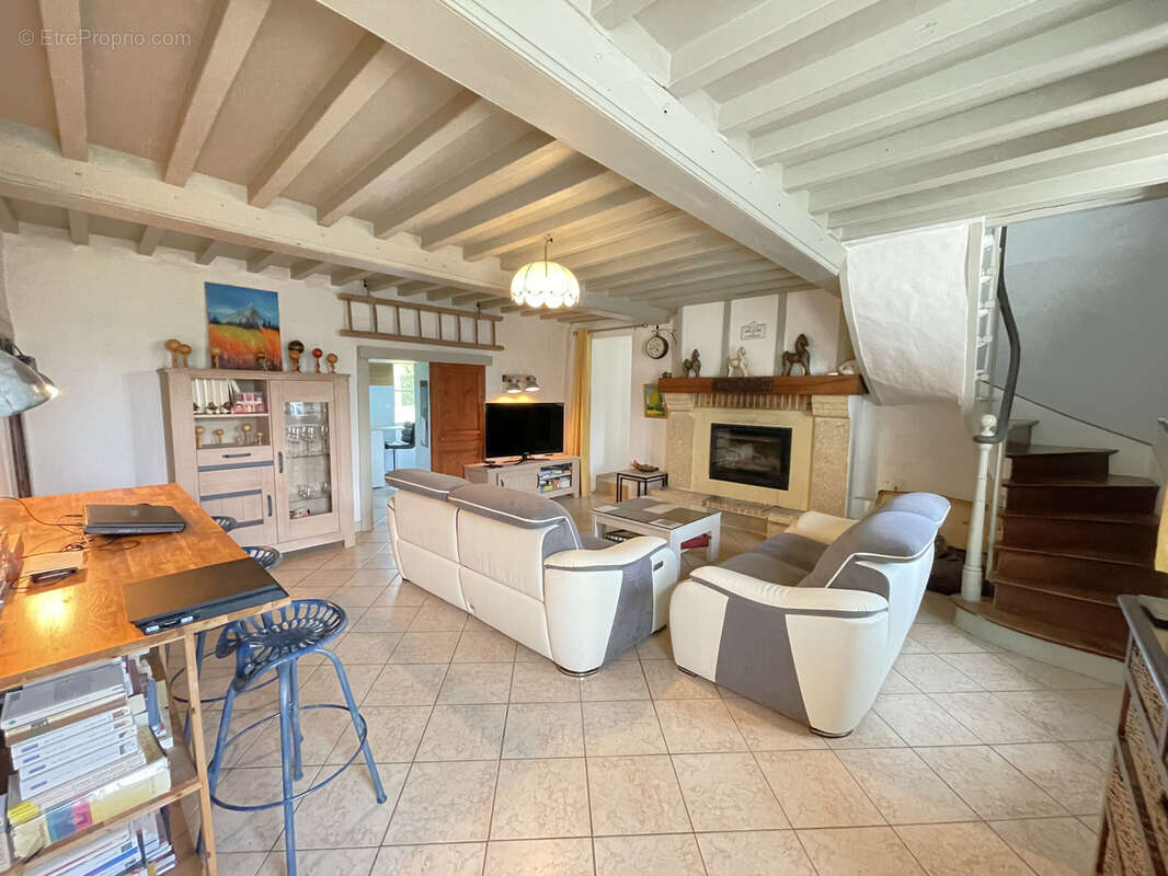 Maison à SAINT-JEAN-DE-DAYE