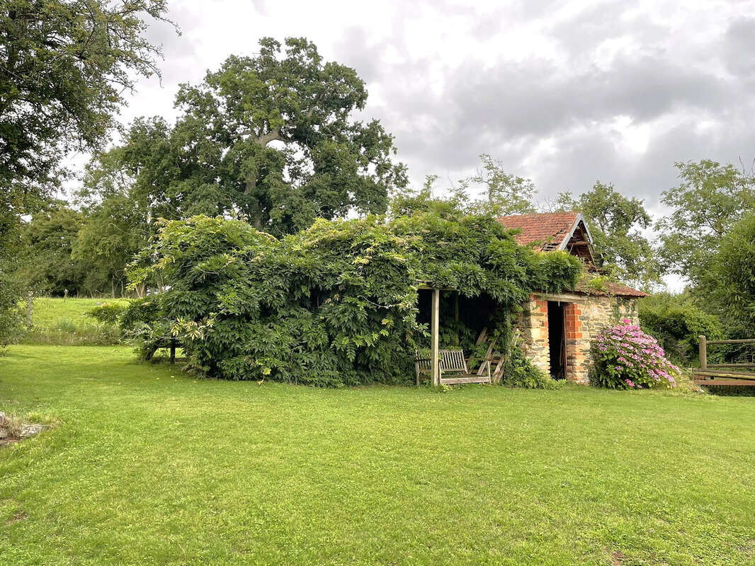 Maison à SAINT-JEAN-DE-DAYE