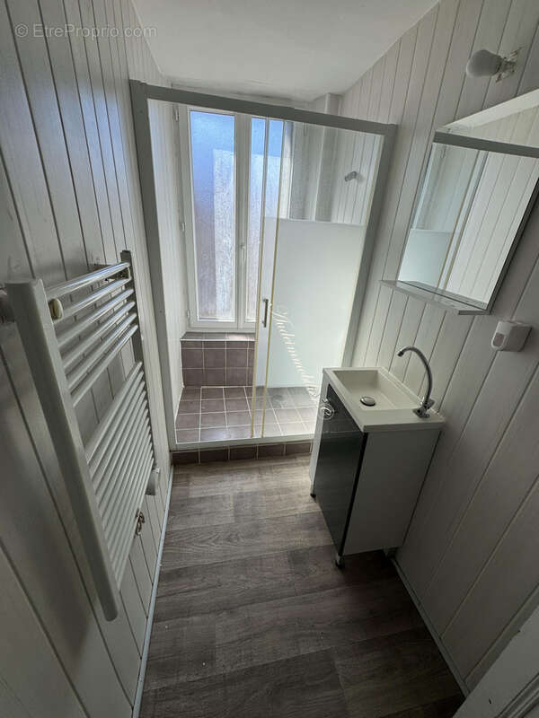 Appartement à MALVIES