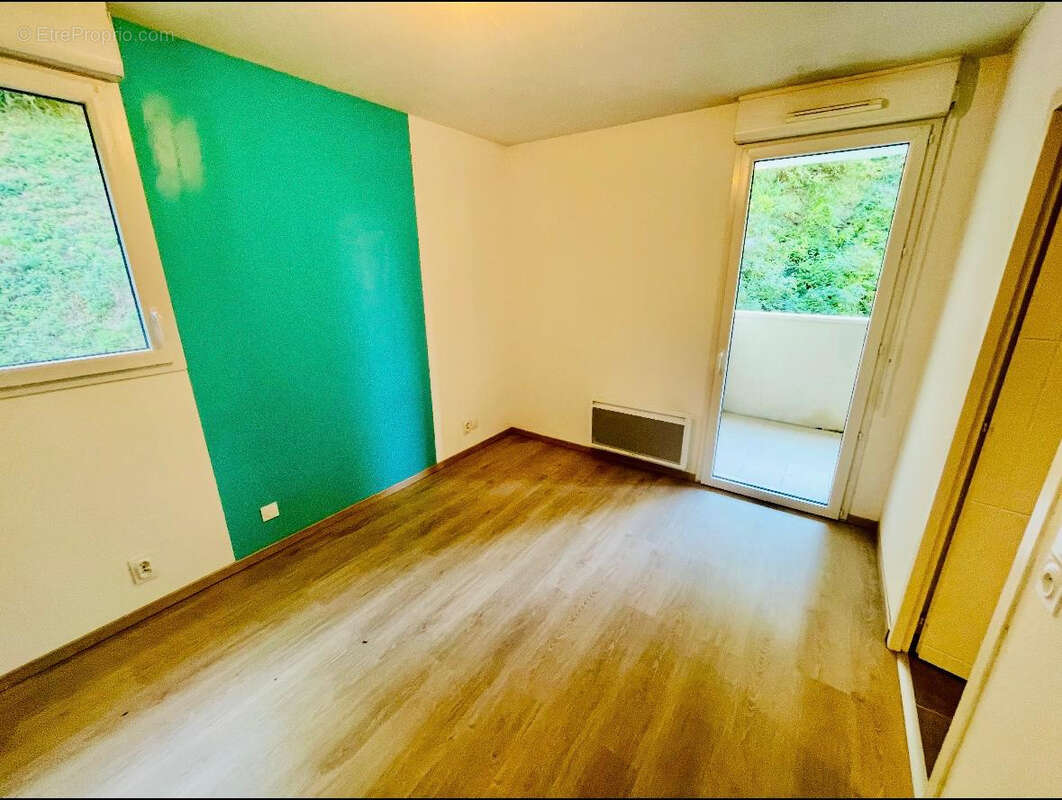 Appartement à POISAT