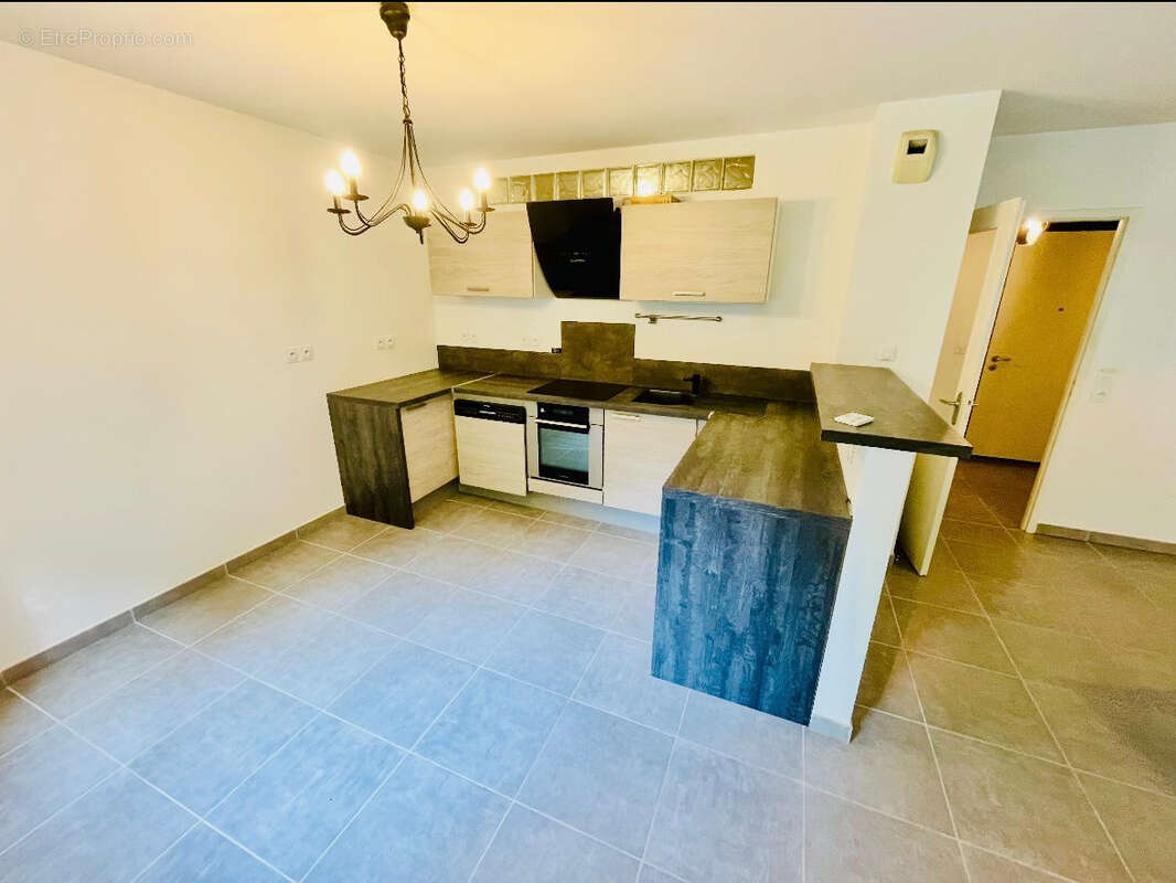 Appartement à POISAT