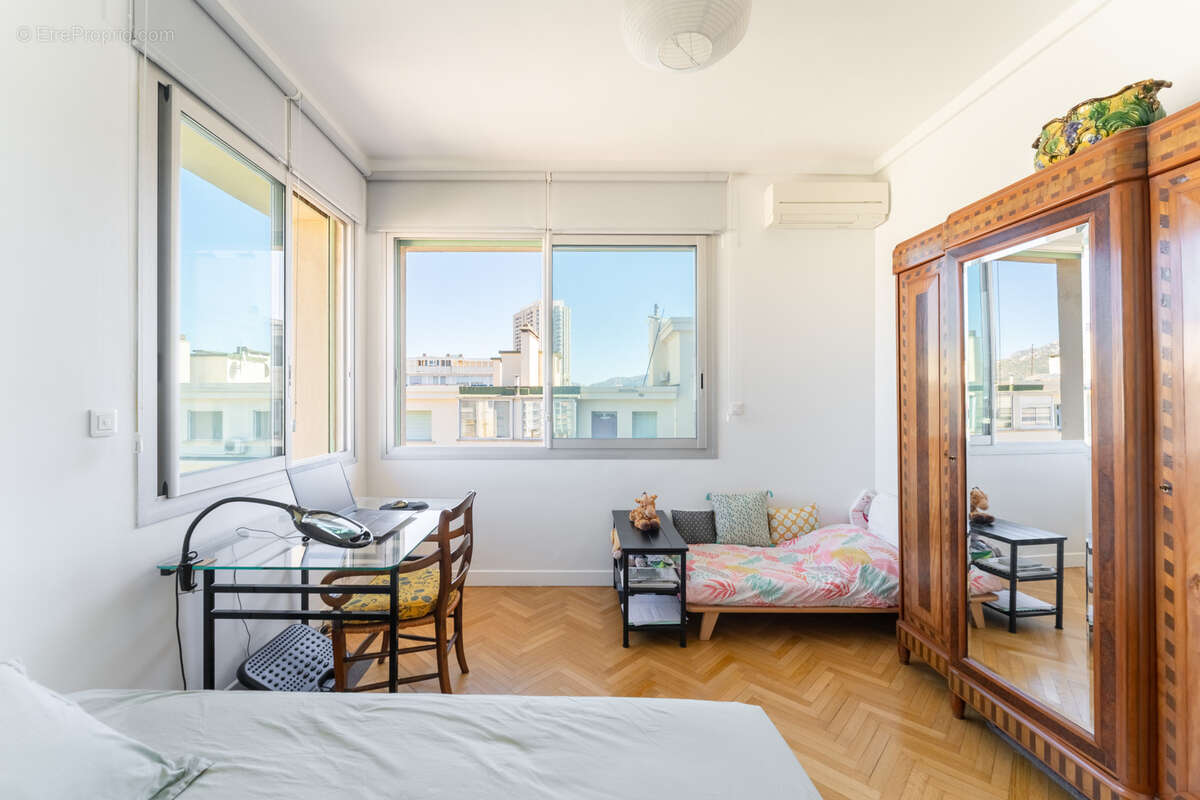 Appartement à MARSEILLE-8E
