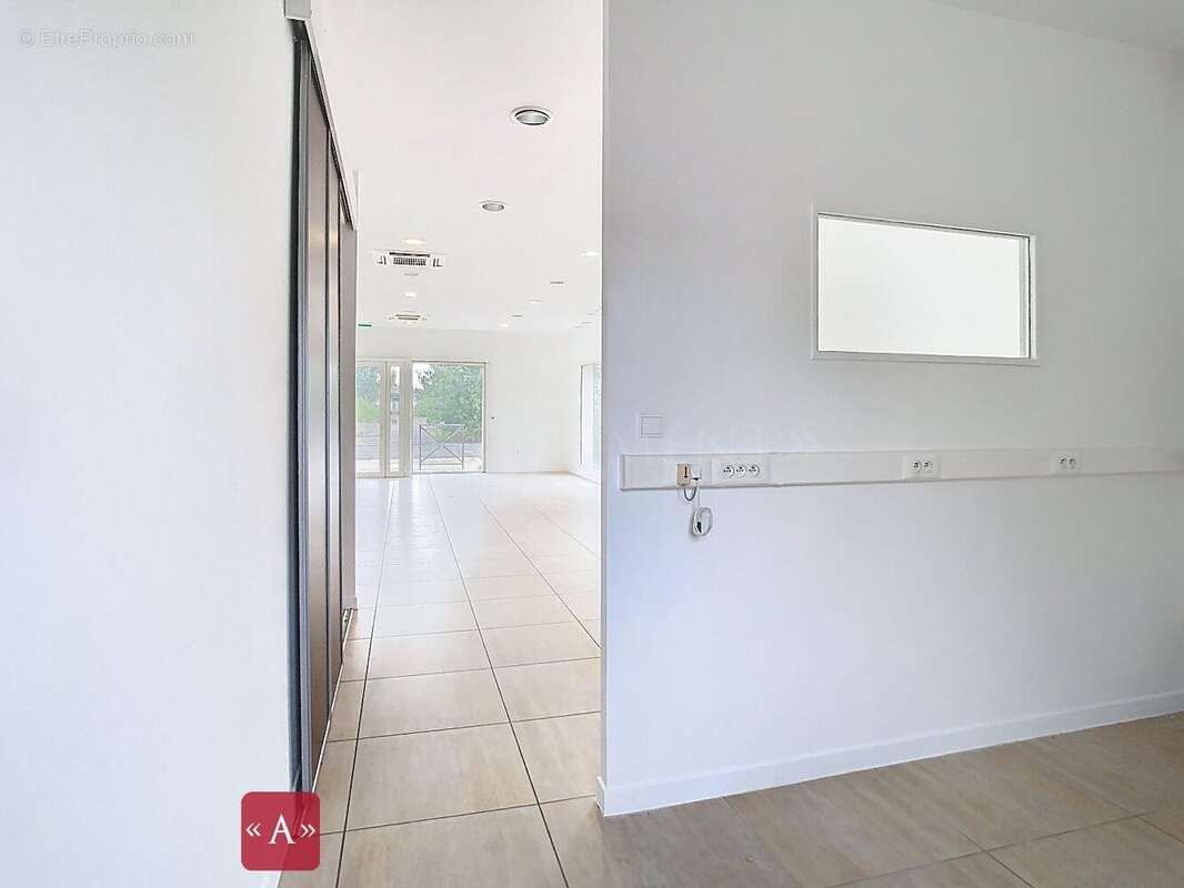 Commerce à BESSIERES