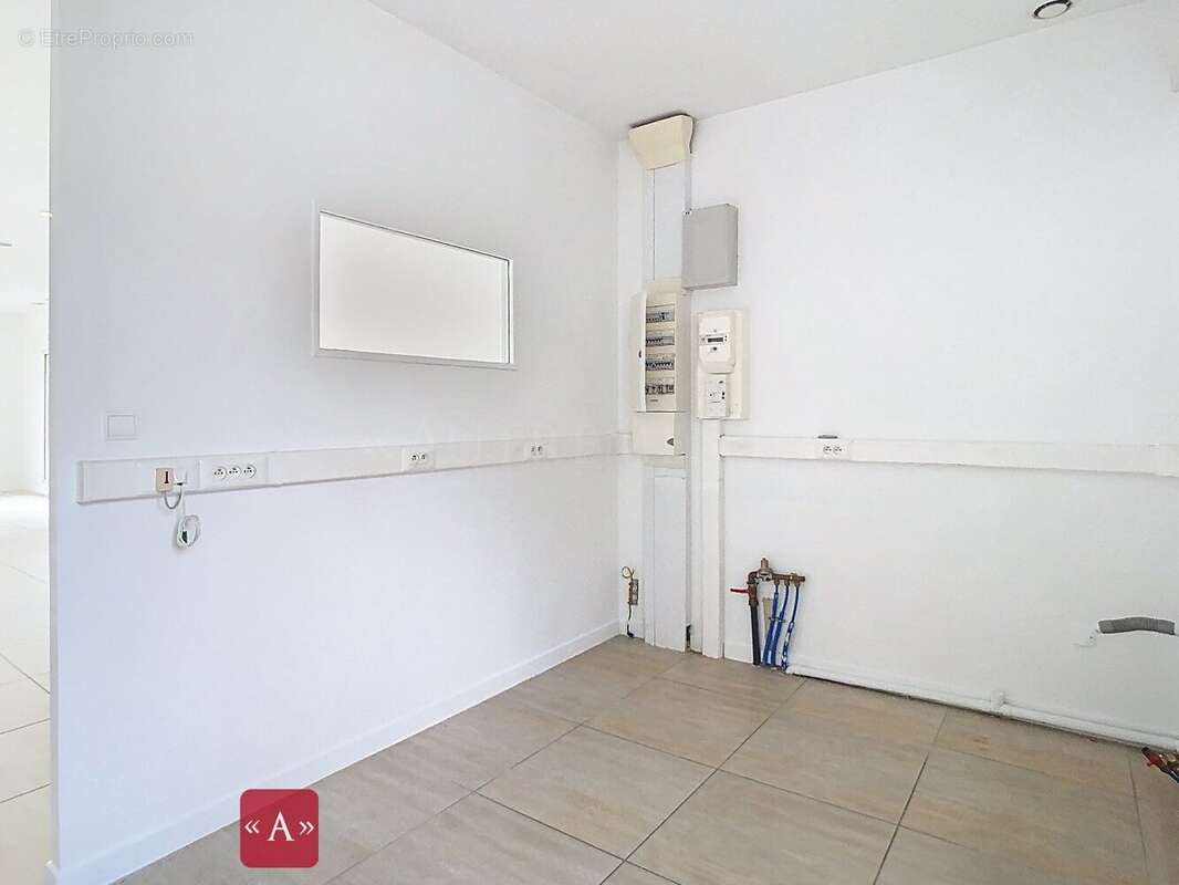 Commerce à BESSIERES