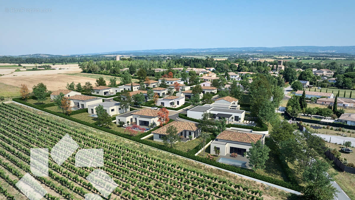 Terrain à SAINTE-EULALIE