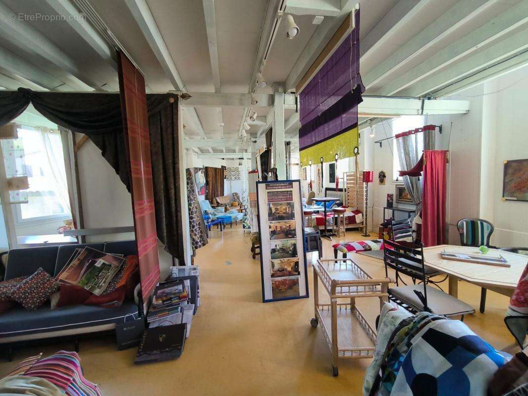 Commerce à SOUILLAC