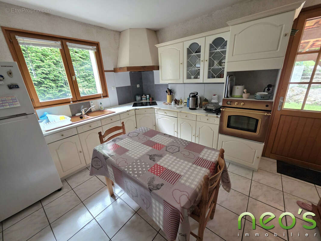 Maison à LA TESSOUALLE