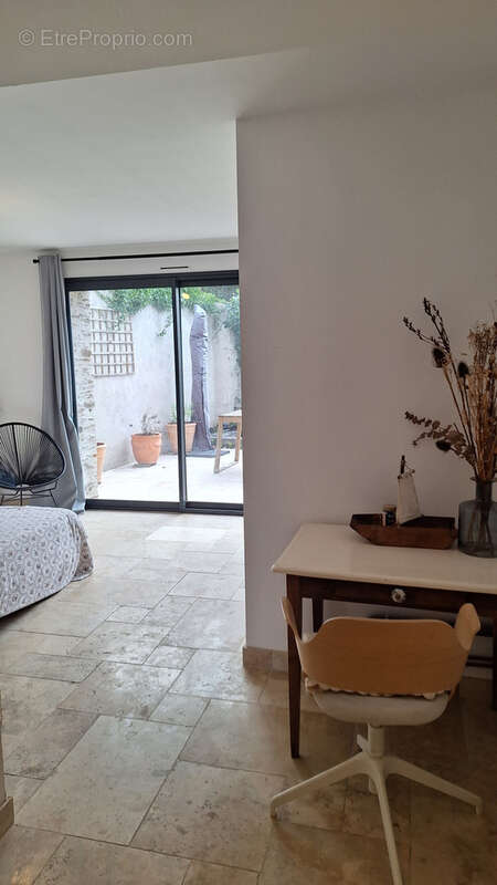 Maison à LA CHAPELLE-BASSE-MER