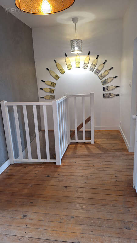 Maison à LA CHAPELLE-BASSE-MER