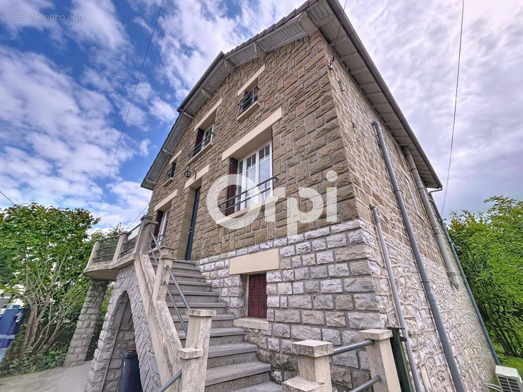 Maison à BRIVE-LA-GAILLARDE